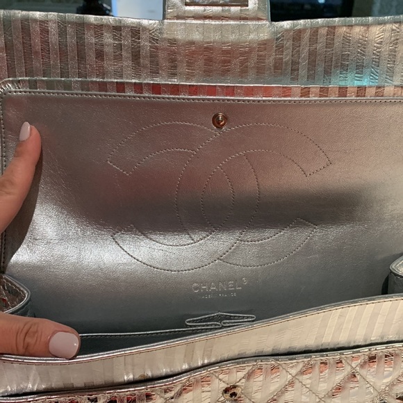 Authentic Chanel silver stripe 2.55 chain strap size jumbo.  More pics available - Picture 4 of 7